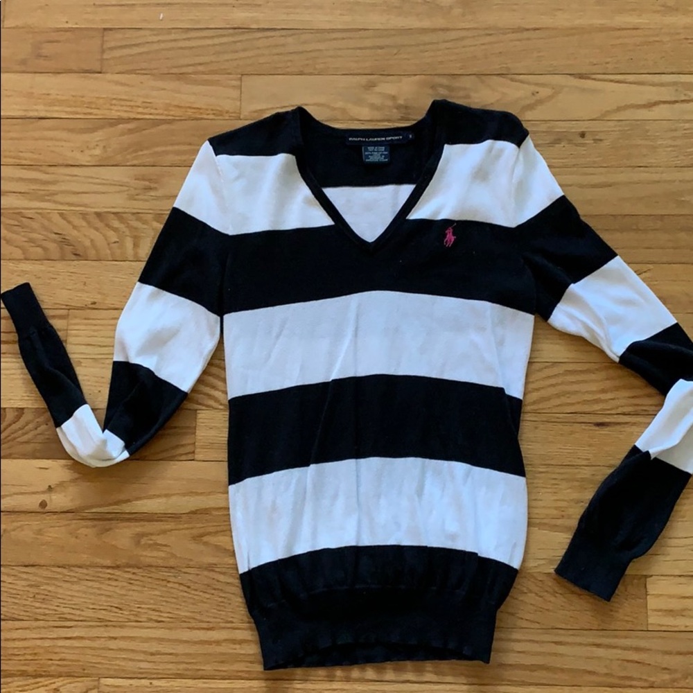 V-Neck light weight Polo sweater